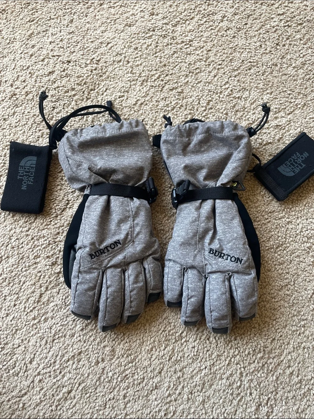 Burton Kid’s Snowboarding Skiing Gloves M Heather Gray/Black Snow Gloves Winter